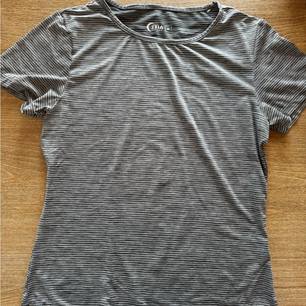 Active USA Gray Striped Short Sleeve Tee